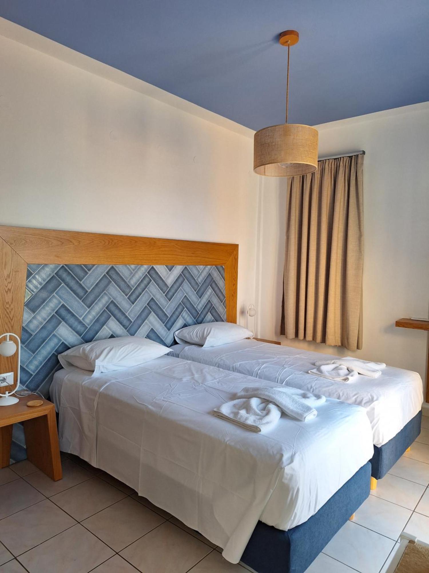 Artemis Apartments Kalýves Eksteriør bilde