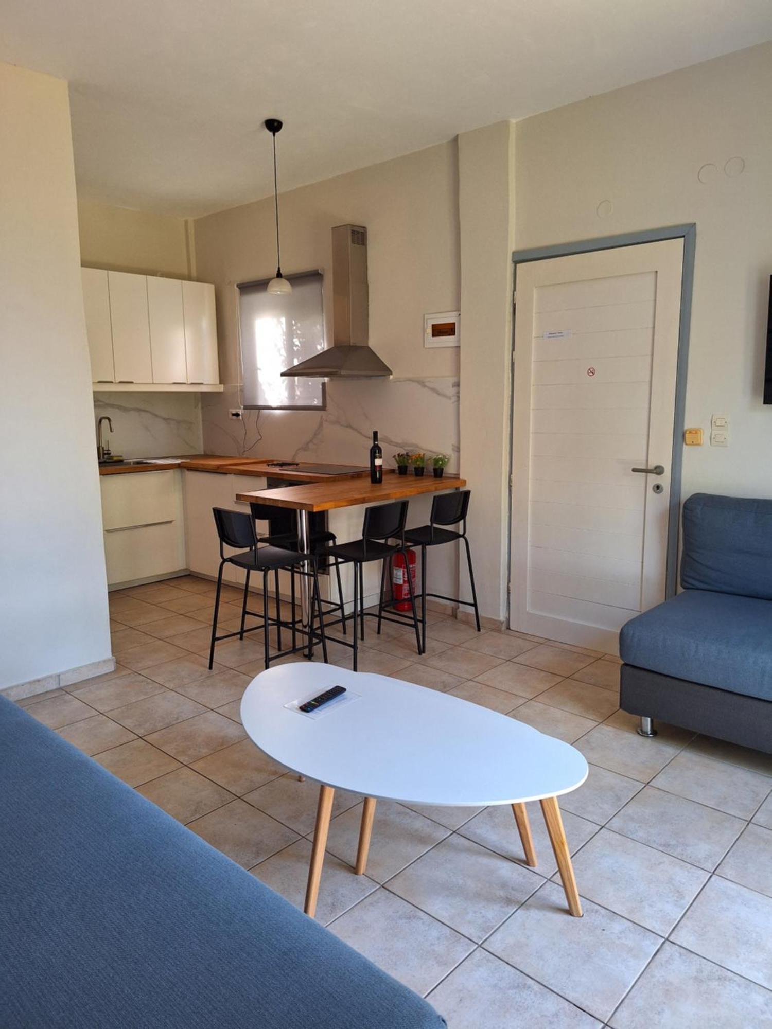 Artemis Apartments Kalýves Eksteriør bilde